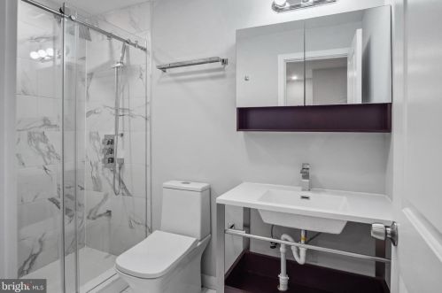 1945 Marshall St, Philadelphia PA 19122-1405 exterior