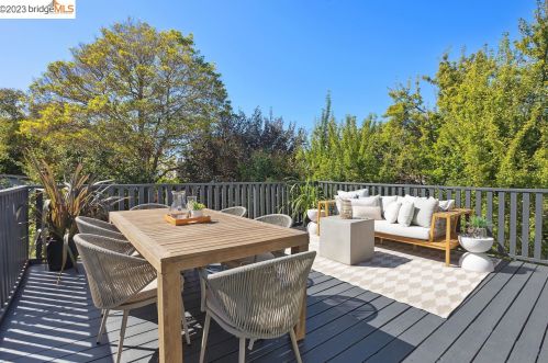 1318 Stannage, Berkeley CA 94706-1640 exterior