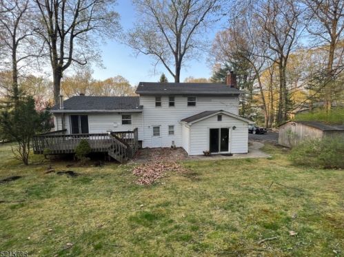 16 Birch Run Ave, Parsippany, NJ 07834-3501