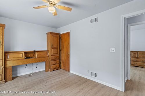 37 Chain Blvd, Berkeley Township NJ 08721-1925 exterior