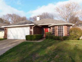 6816 Cedar Shadow Dr, Dallas TX  75236-2521 exterior