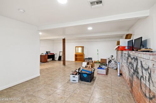 3737 Stone Ave, Tucson AZ 85705-3208 exterior