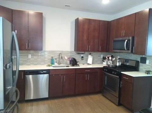 73 Sowers Dr, Hackettstown, NJ 07840-7625