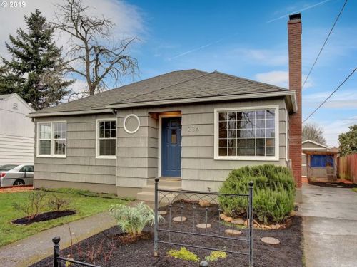 1236 80 Ave, Portland OR  97213-6834 exterior