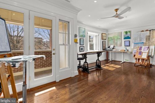 2735 Cathedral Ave, Washington DC  20008-4119 exterior