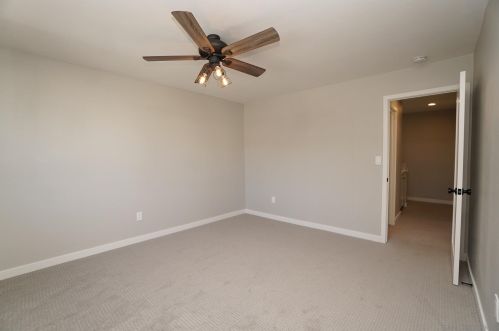 10778 Esmeraldas Dr, San Diego CA 92124-2010 exterior