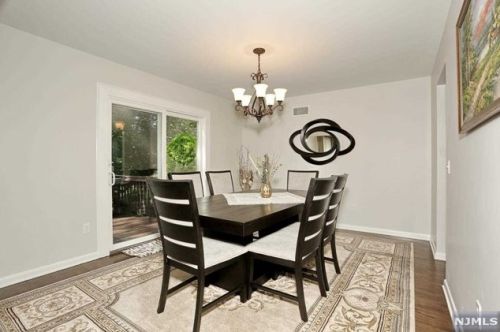 7 Lawrence Ave, Dumont NJ  07628-2708 exterior