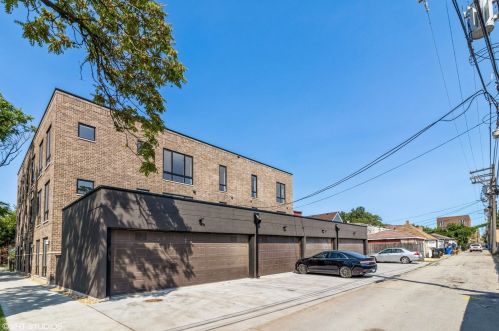 4153 Melrose St, Chicago IL 60641-4641 exterior