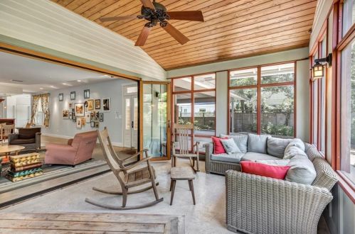 1706 10th St, Austin TX  78703-3908 exterior