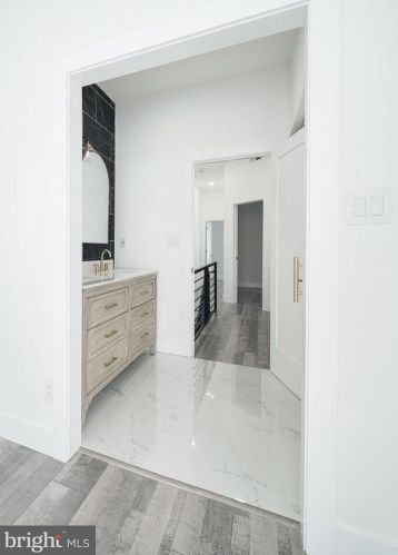 2238 17th St, Philadelphia PA  19132-4403 exterior