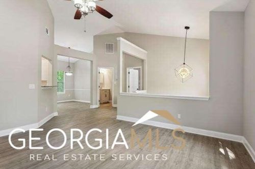 1386 Highgrove Way, Atlanta GA  30349-7510 exterior
