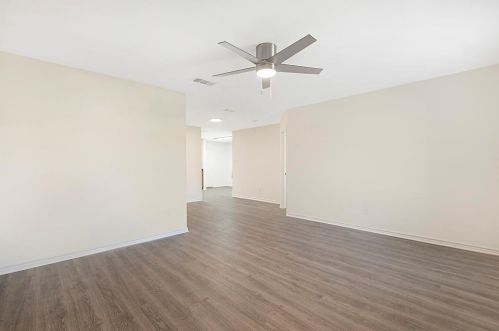 1826 Dennison St, Dallas TX  75212-2503 exterior