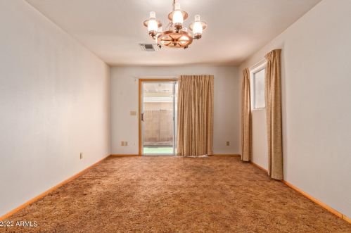 15014 37 Ave, Phoenix AZ 85053-5508 exterior