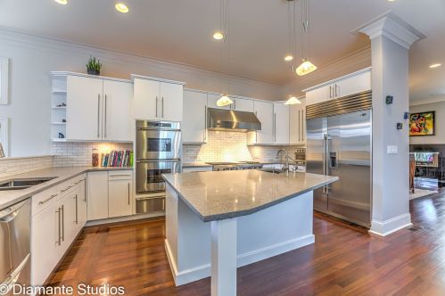 1523 School St, Chicago IL 60657-2121 exterior