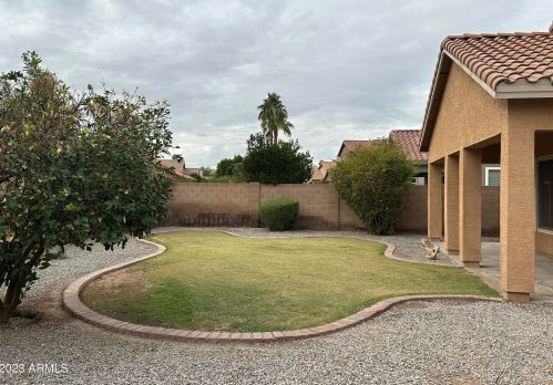 6813 Linda Ln, Chandler AZ 85226-1841 exterior