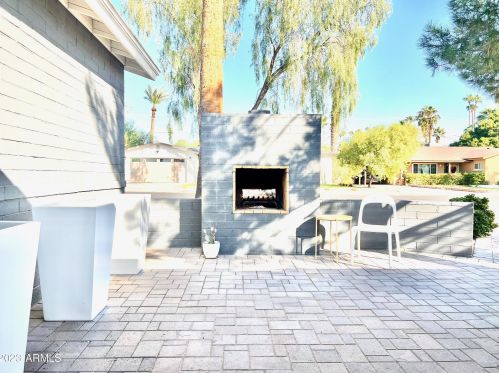 4044 44th Pl, Phoenix AZ  85018-5402 exterior