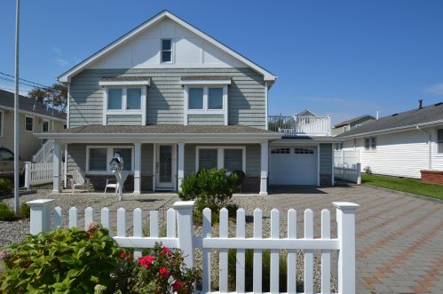 211 Washington Ave, Point Pleasant Beach, NJ 08742-3366