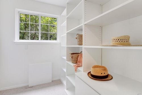 390 Lowell Ave, Mill Valley CA 94941-3846 exterior