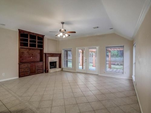 4520 Eagle Feather Dr, Austin TX 78735-6466 exterior