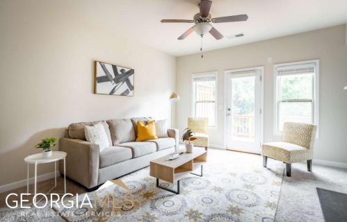 7490 Glisten Ave, Atlanta GA 30328-2865 exterior