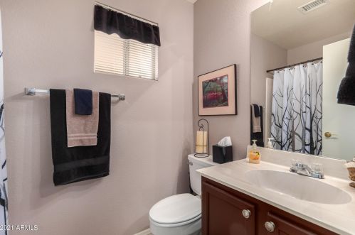 6350 Sawgrass Dr, Chandler AZ 85249-4352 exterior