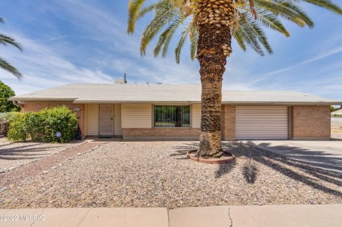 7931 Hawthorne St, Tucson, AZ 85710-1635