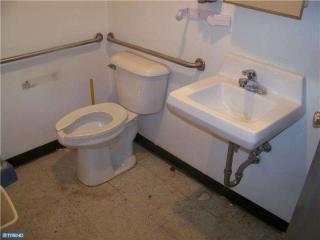 2361 Susquehanna Ave, Philadelphia PA  19121-0013 exterior