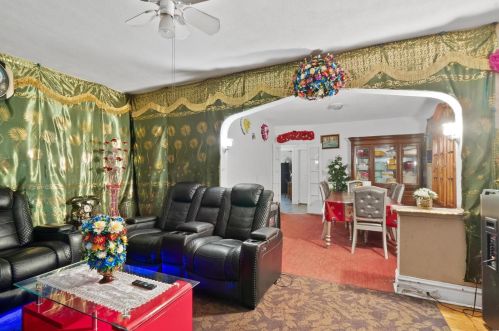 4048 Spg Ave, Saint Louis MO 63116-4471 exterior