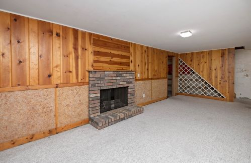 10204 Burleigh St, Milwaukee WI  53222-3304 exterior