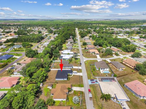 1482 Hunnicut Ave, Fort Pierce FL  34953-7002 exterior