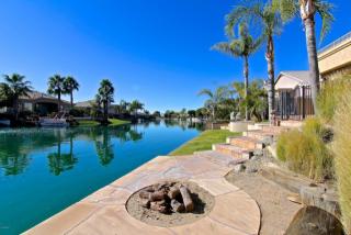 661 Hackberry Dr, Chandler AZ  85248-3666 exterior