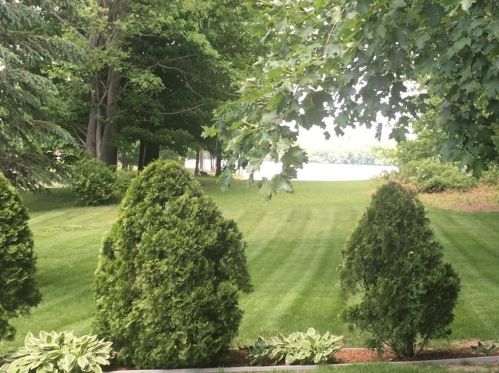 56 Reservoir Dr, Danvers MA 01923-1243 exterior