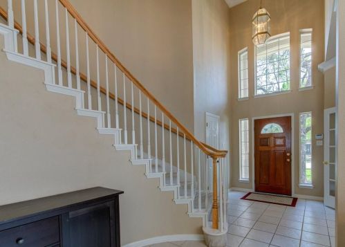 4933 China Gdn Dr, Austin TX 78730-3577 exterior