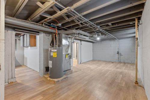 3907 14th St, Milwaukee WI  53206-2906 exterior