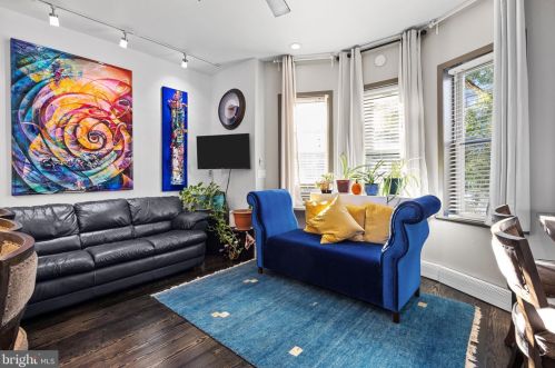 703 6 St, Philadelphia PA 19140-2539 exterior