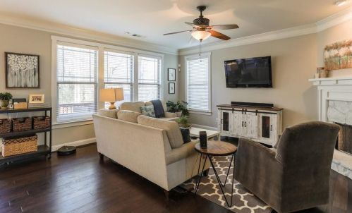 2070 Hatteras Way, Atlanta GA 30318-1083 exterior