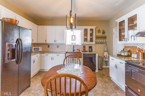 905 Crittenden Ave, Chickamauga GA 30707-1537 exterior