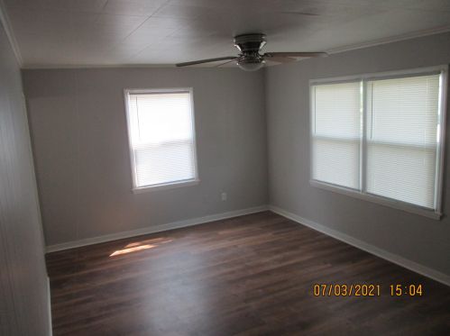 5330 27th St, Milwaukee WI  53221-3724 exterior