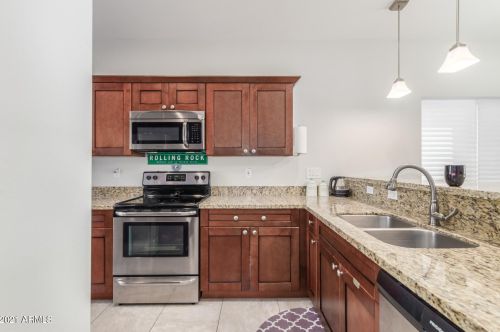 8216 4 Ave, Phoenix AZ 85041-5743 exterior