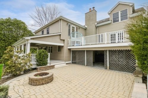 10 Mountainside Dr, Dover NJ  07869-2217 exterior