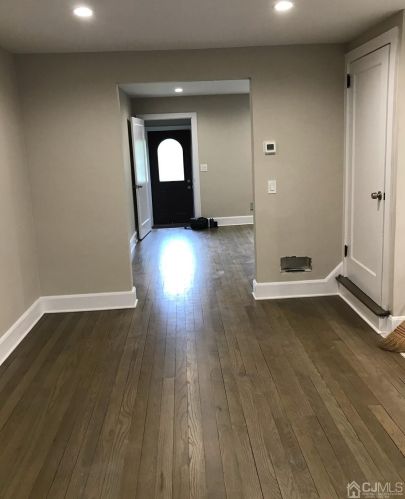 86 Seventh St, Edison NJ  08837-2606 exterior