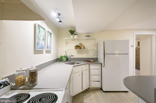 1014 Massachusetts Ave, Washington DC 20005-4646 exterior