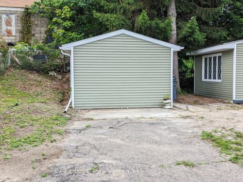 24 Buffalo Ct, Providence, RI 02909-2309