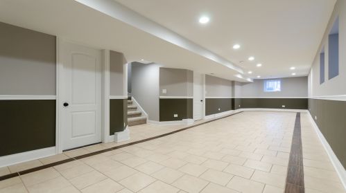 7614 Chappel Ave, Chicago IL 60649-4129 exterior