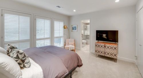 5642 Bent Tree Dr, Dallas TX 75248-2010 exterior