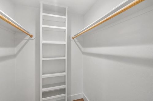 5006 Buffalo Pass, Austin TX 78745-2832 exterior