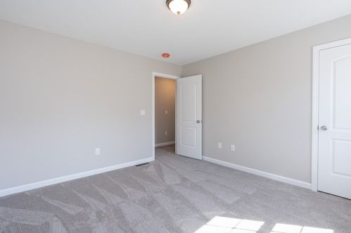 101 Stuart St, Springfield MA 01119-1013 exterior