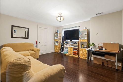 2861 7 St, Milwaukee WI 53215-3907 exterior