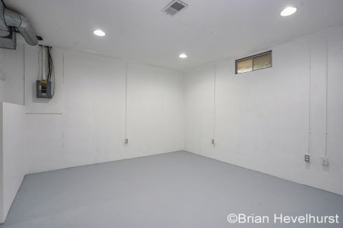 1424 Widdicomb Ave, Grand Rapids MI 49504-3046 exterior