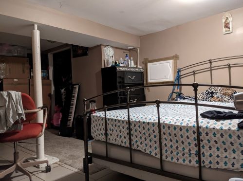 2451 Monticello Ave, Chicago IL 60618-6617 exterior